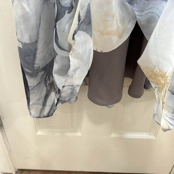 SLNY Gray Floral Lined Chiffon Halter Maxi Dress for Vacation or Event sz.10 - Picture 4 of 9